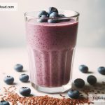 How to Make a Heart-Healthy Flaxseed and Blueberry Smoothie